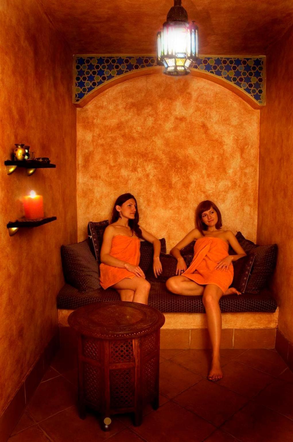 Palac Nieznanice Zabytek Goscinny Ze Spa Exterior foto