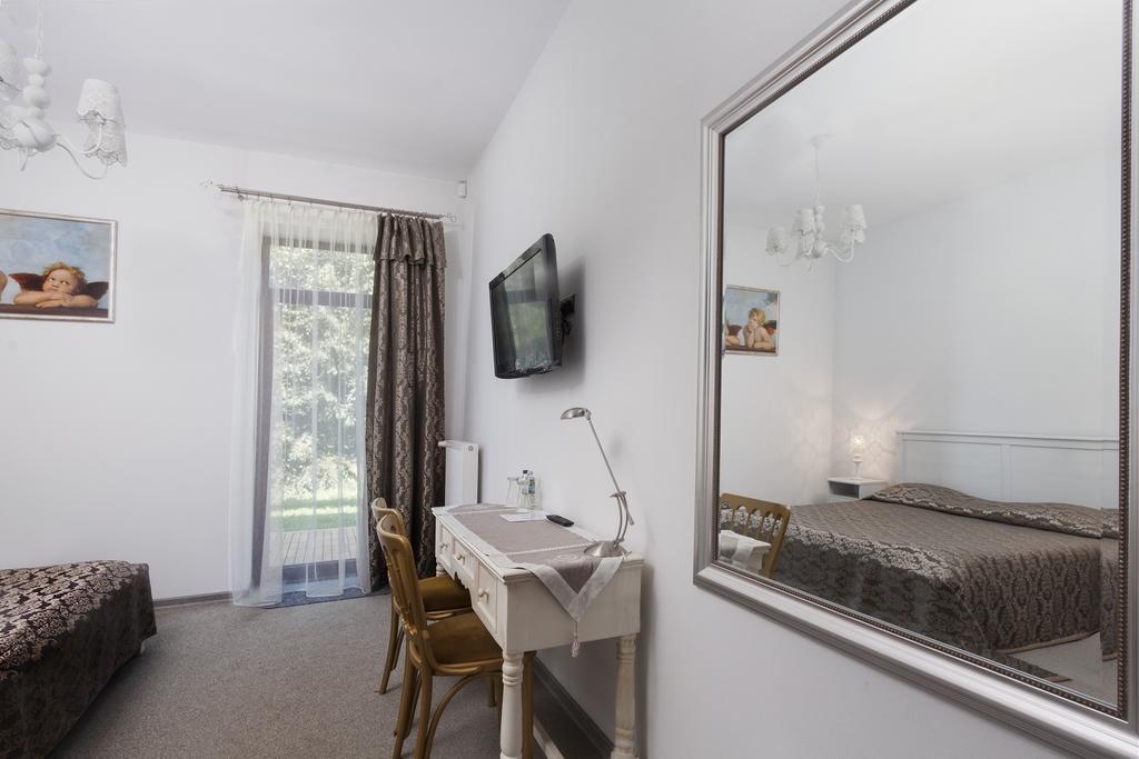 Palac Nieznanice Zabytek Goscinny Ze Spa Quarto foto