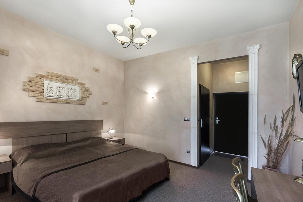 Palac Nieznanice Zabytek Goscinny Ze Spa Quarto foto