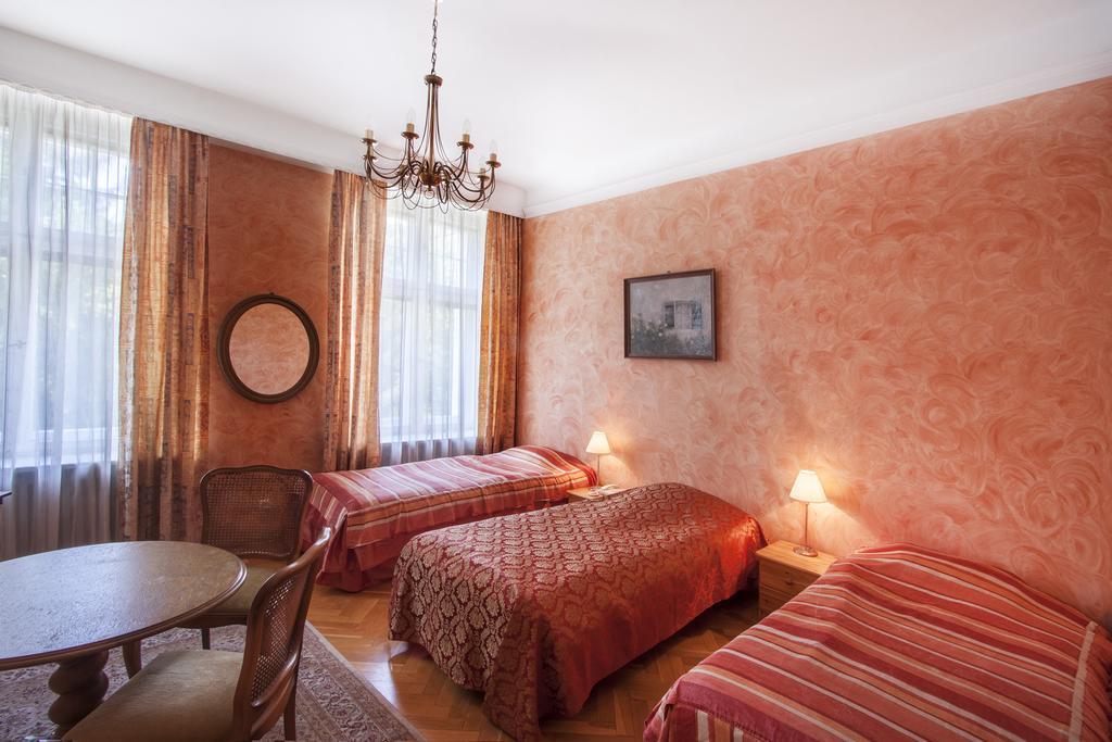 Palac Nieznanice Zabytek Goscinny Ze Spa Quarto foto